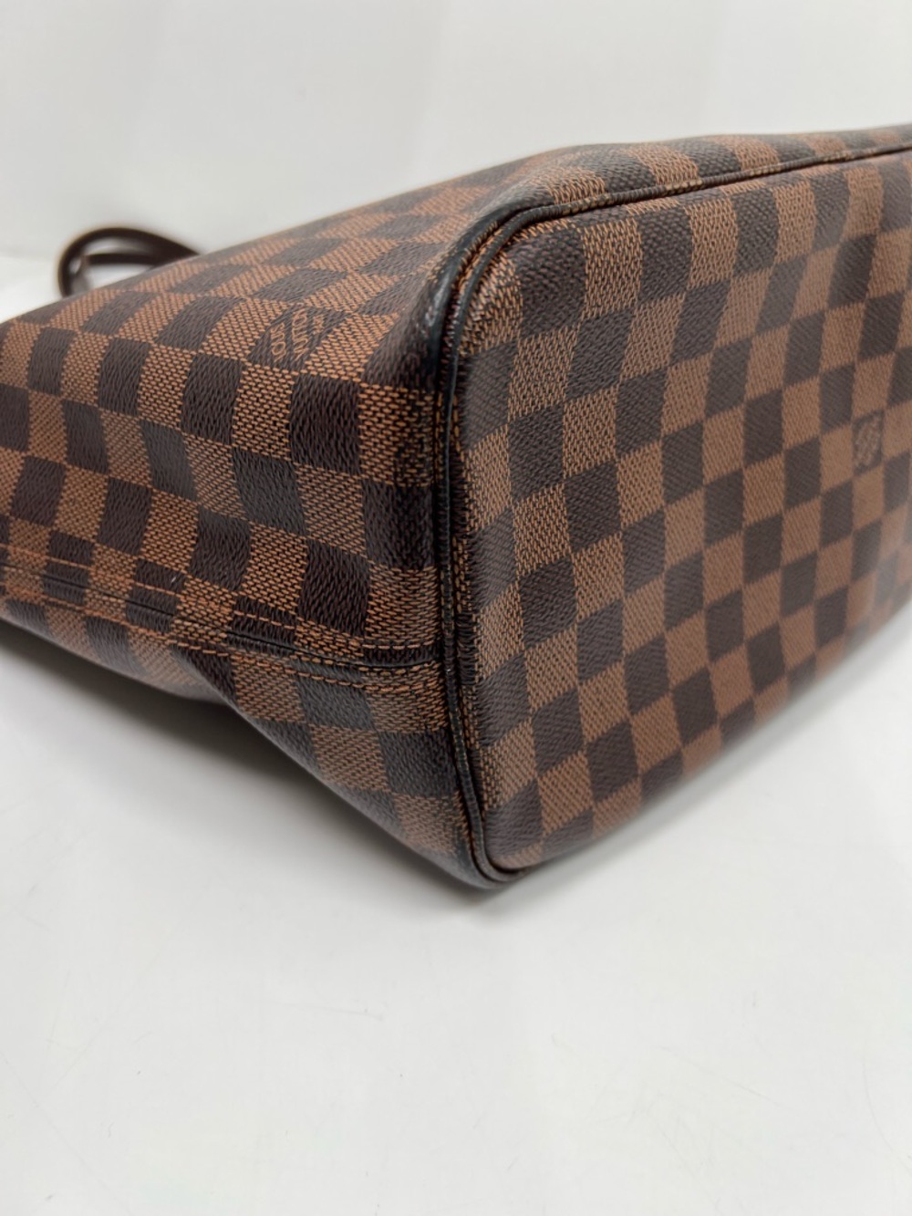 Louis Vuitton Neverfull MM Damier Ebene Tote w/ Pouch Red Interior + Pouch - Picture 6 of 15